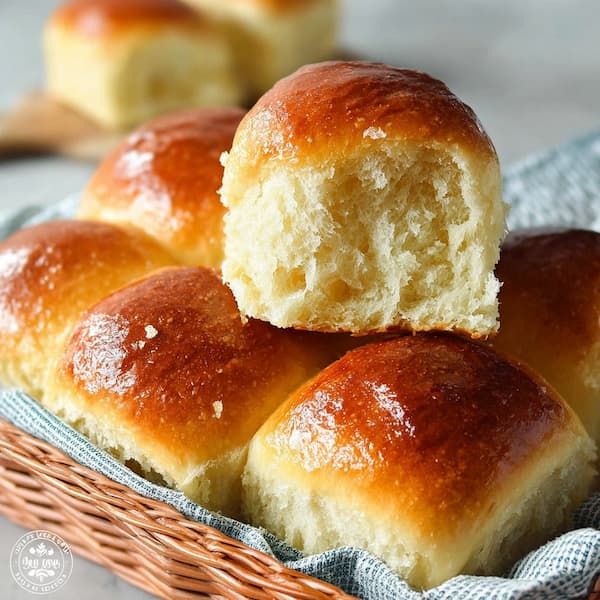 dinner rolls