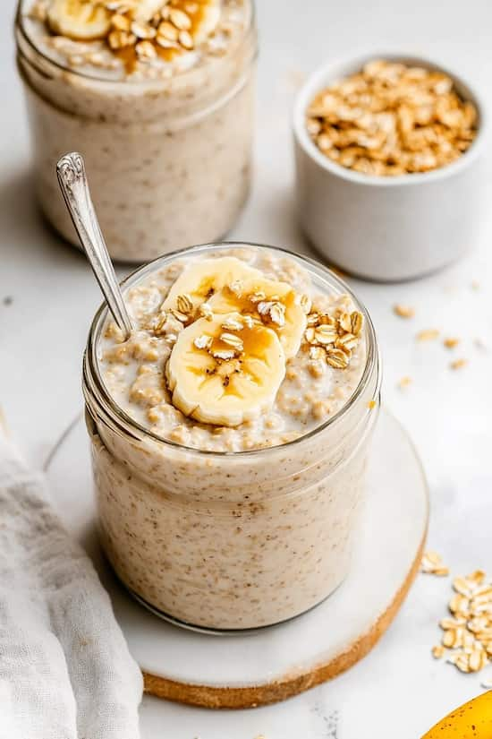 peanut butter banana overnight oats