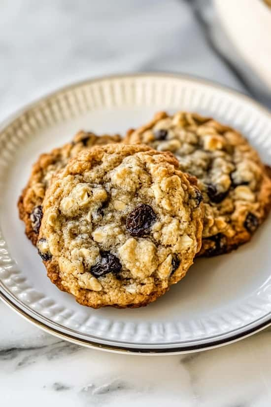 easy oatmeal raisin cookies