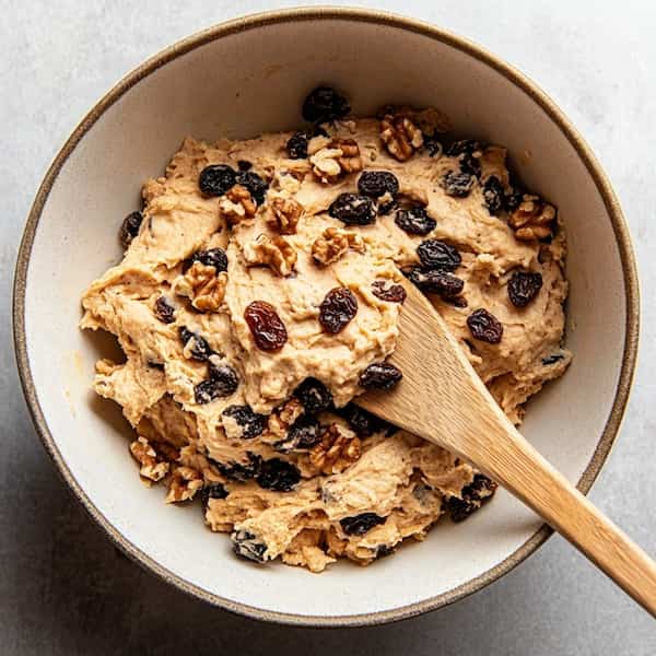 raisin cookies batter