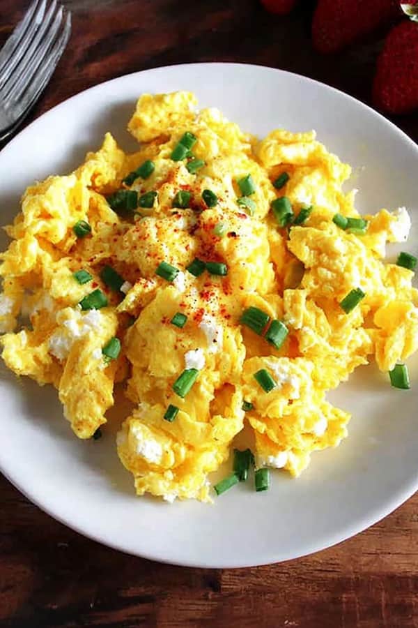 scrambled eggs with cottage cheese recipe