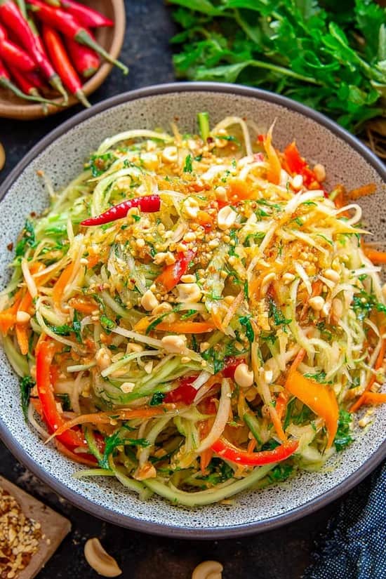 thai gree papaya salad