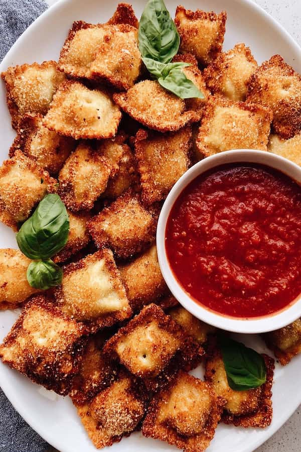 toasted ravioli with marinara sauce