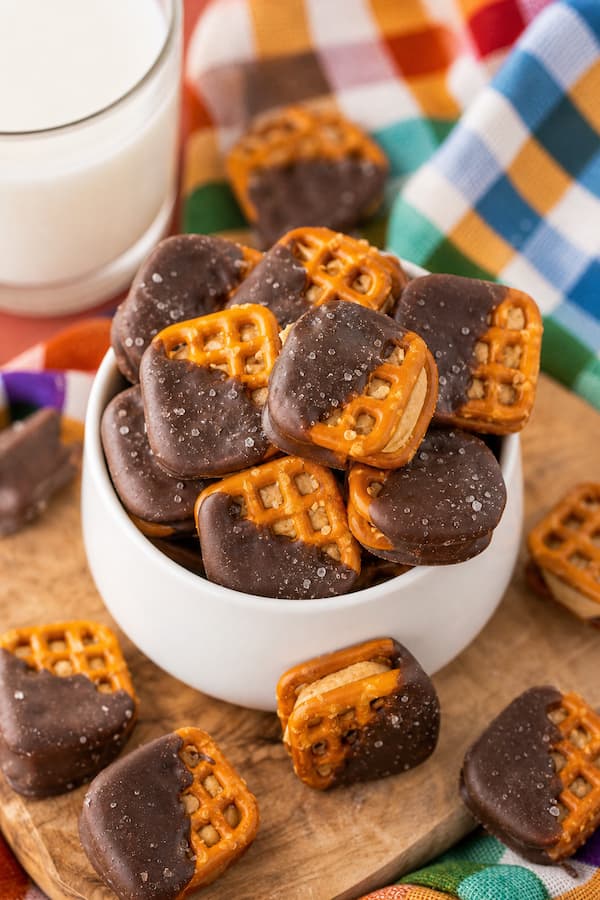 peanut butter pretzel bites